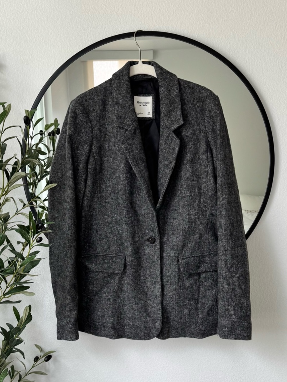 Abercrombie & Fitch Black and Gray Herringbone Blazer, Wool Blend, Women’s M